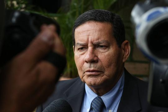 Mourão diz ter ficado "muito bem impressionado" após reunião com Petrobras