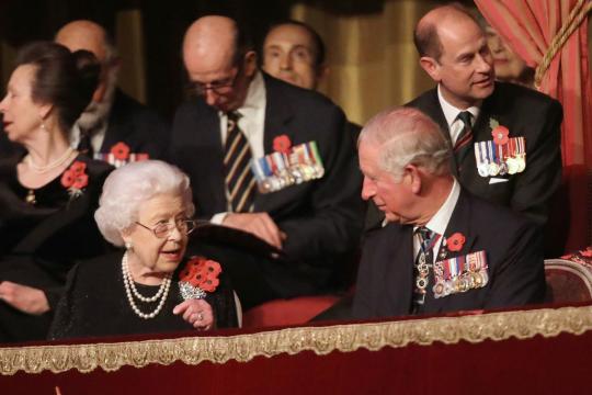 Queen launches British commemorations 100 years after WW1