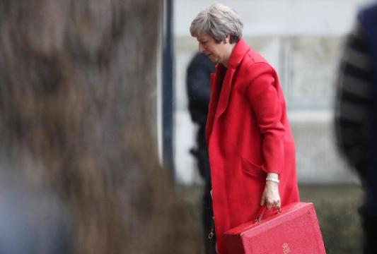 May stares into Brexit abyss as domestic opposition mounts
