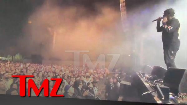 FK DRAKE Graphic Shows Up During Pusha T Show | TMZ