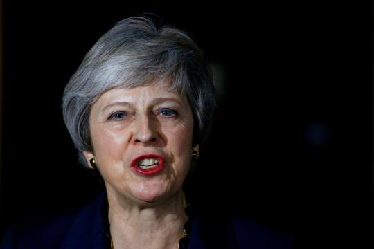 After cabinet backing, May girds for Brexit battle in UK parliament
