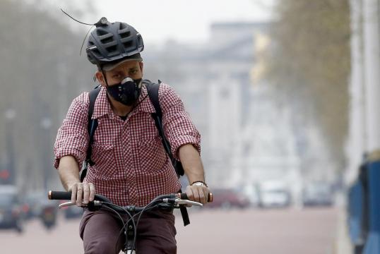 Low emission zones improve city air, but not enough - study