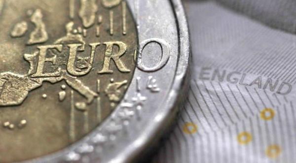 Euro, pound firmer after Brexit deal but broader concerns support dollar