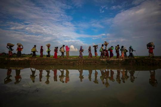 China offers Myanmar support over Rohingya issue after U.S. rebuke