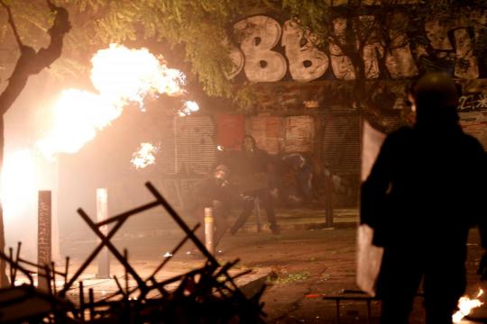 Clashes break out after Greeks march to mark 1973 student revolt