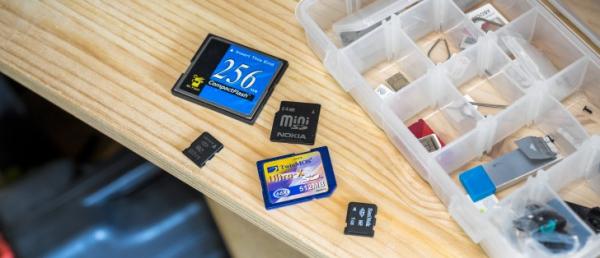 Counterclockwise: short history of the memory card