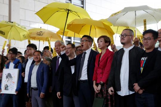 More than 100 protesters rally at Hong Kong 'Occupy' leaders' trial