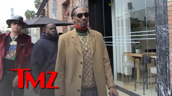 Snoop Dogg Gets Star On Hollywood Walk of Fame