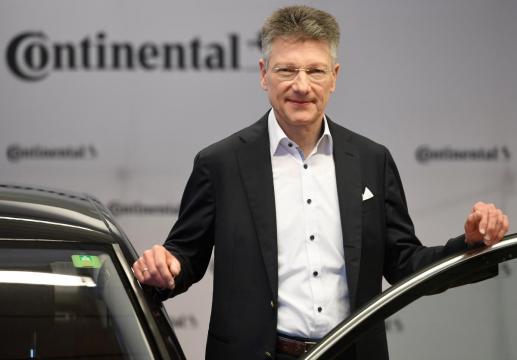 Continental CEO calls on politicians to support diesel cars