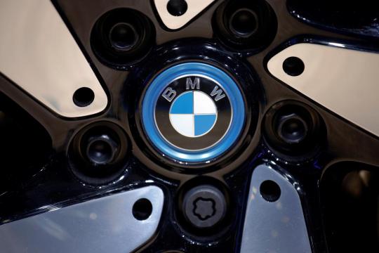 BMW to offer ride hailing services in China from December