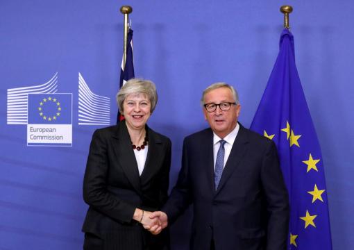 May meets EU's Juncker on post-Brexit ties, EU sees progress but no deal yet