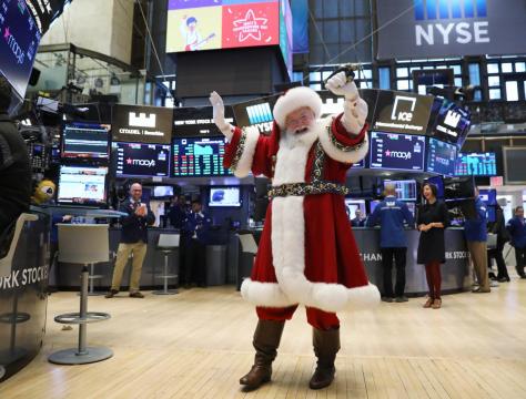 Wall Street climbs as tech, internet stocks bounce back