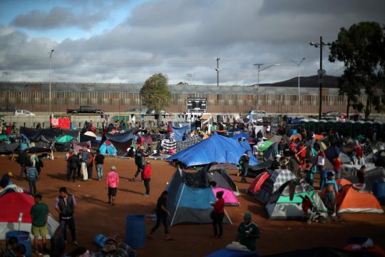 Crime menaces migrants on Mexico border as Tijuana declares crisis