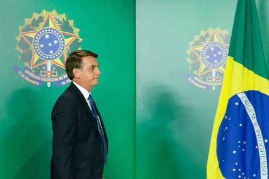 Brazilian president Bolsonaro has pneumonia, hospital says