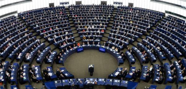 Eurocéticos deverão conquistar um terço do Parlamento Europeu, diz estudo