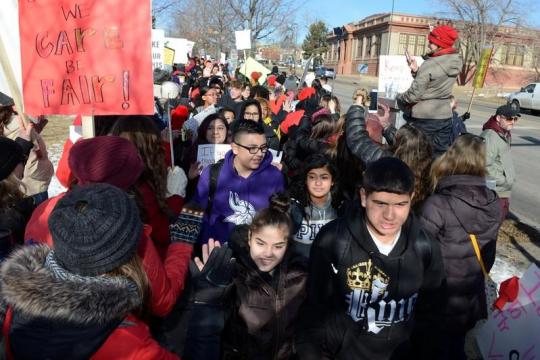 Denver union, officials reconvene as school strike enters Day 2