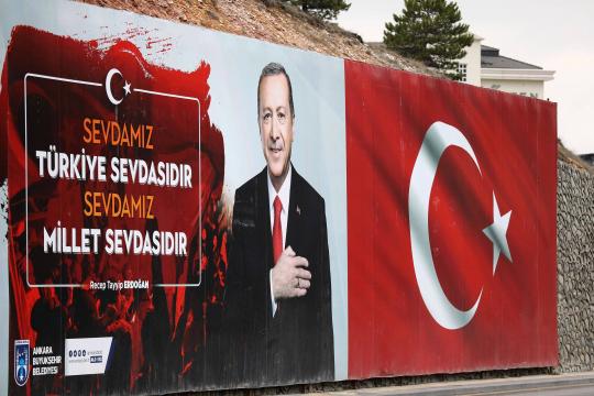 Julgamentos coletivos da Turquia curam feridas do golpe e reabrem outras