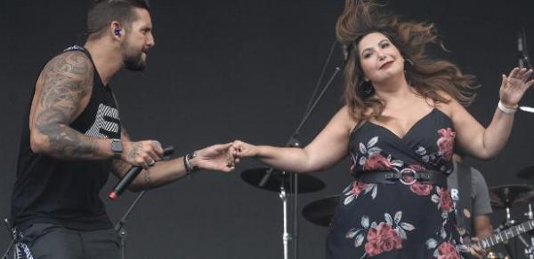 Festival em São Paulo | Banda Eva abre o CarnaUOL em SP