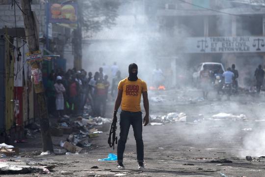Haiti volta a mergulhar em onda de protestos violentos e crise política