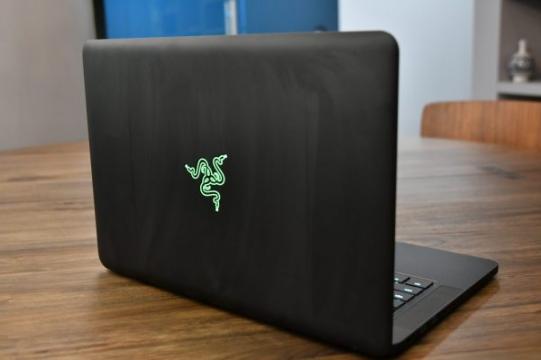 Razer is closing its game store after less than a year