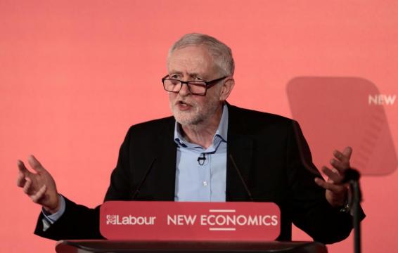 Labour urges government to back customs union Brexit plan ahead of Brussels visit