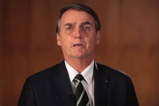 Bolsonaro muda estratégia e esconde crise em 'comunicação direta' de caso Bebianno