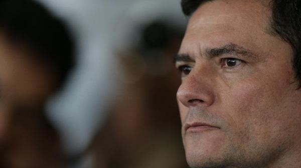 Cerimônia no Palácio do Planalto | Bolsonaro assina 'pacote anticrime' de Sergio Moro dividido em três partes