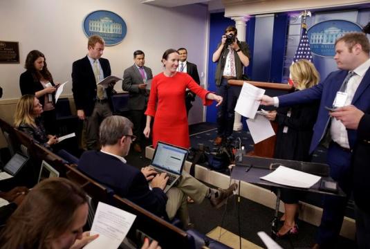 Key White House deputy press secretary to leave for private sector