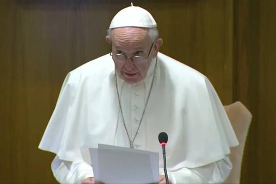 Papa Francisco pede 'medidas concretas' ao abrir reunião contra pedofilia