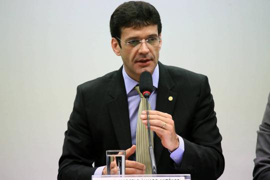 Marcelo Álvaro Antônio, do Turismo | Ministro pede para STF suspender apuração em MG de laranjas do PSL