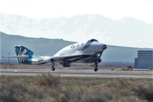 Virgin Galactic’s SpaceShipTwo rocket plane carries three people for first time