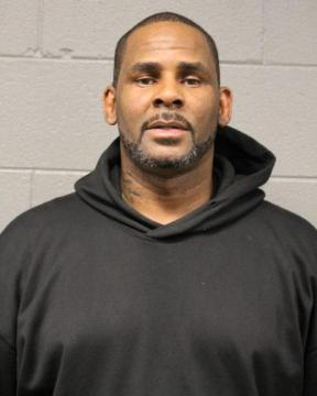Singer R. Kelly due in court Saturday on sexual assault charges
