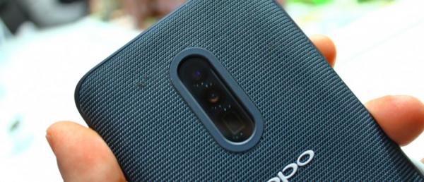 Testing Oppo's 10x optical zoom camera