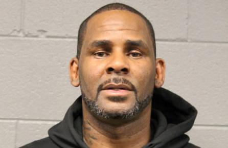 Judge sets $1 million bail for singer R. Kelly on sexual assault charges