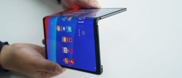 Oppo VP shows foldable prototype - it's the same as the Huawei Mate X