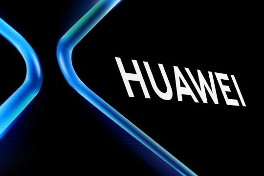 U.S. senators press for Huawei to be excluded from solar power market