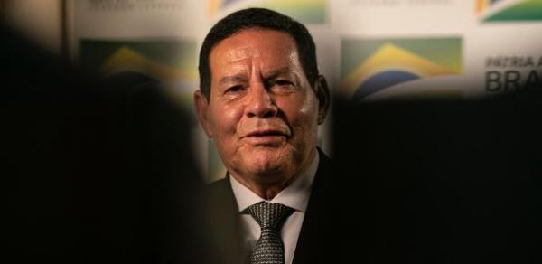 Crise na Venezuela | Venezuela não conseguirá sair sozinha do regime chavista, diz Mourão