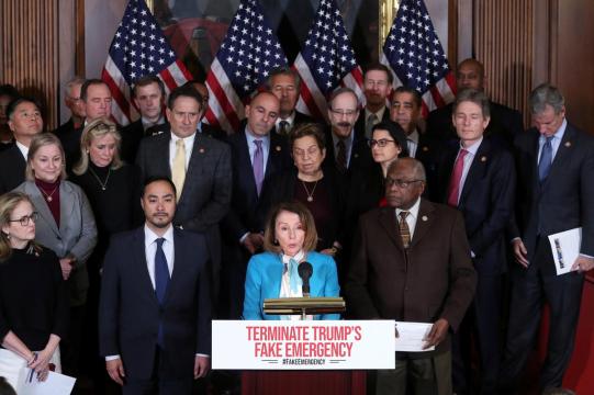 House advances bill rejecting Trump's border wall emergency