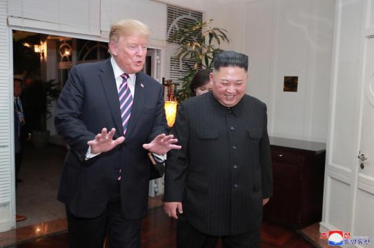 Trump and Kim hold second day of summit in Hanoi