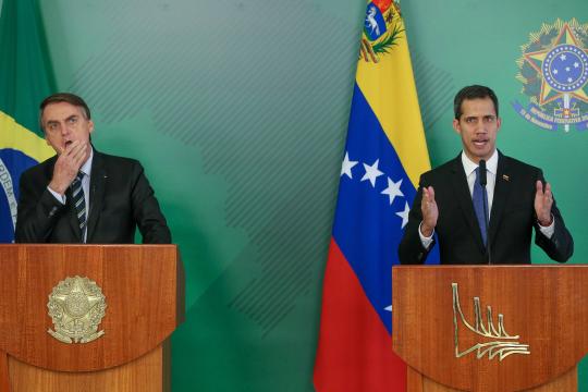 'Violações de direitos humanos não são anistiáveis', diz Guaidó