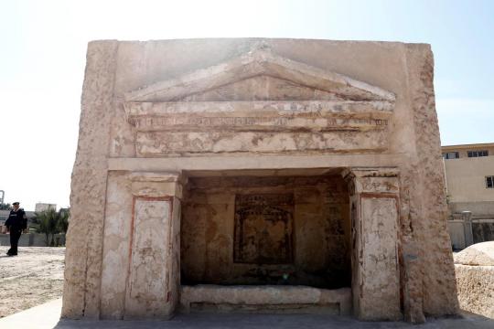 Egypt completes restoration of ancient Kom el-Shuqafa catacombs