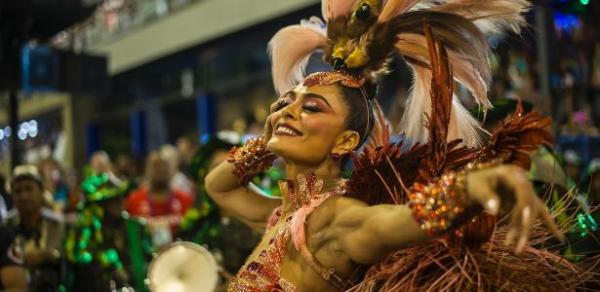 Desfile no Rio de Janeiro | Em busca do 1º título