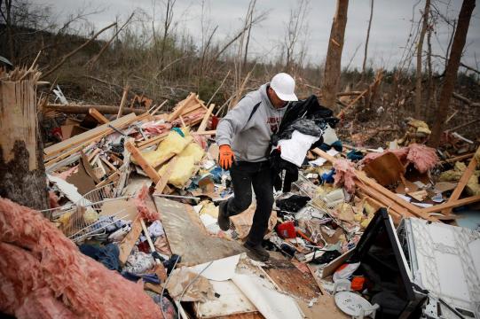 Alabama tornadoes kill 23, including 3 children; like 'giant knife'