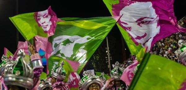 Carnaval na Sapucaí  | Emoção e luxo no 2º dia