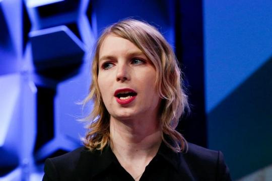 Chelsea Manning loses bid to quash subpoena in Virginia