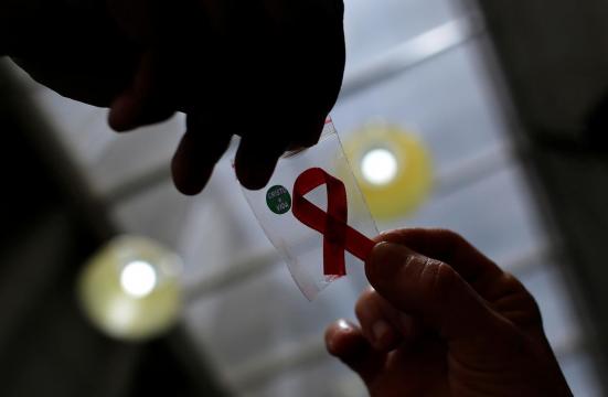 World's second man cleared of AIDS virus invigorates quest for cure