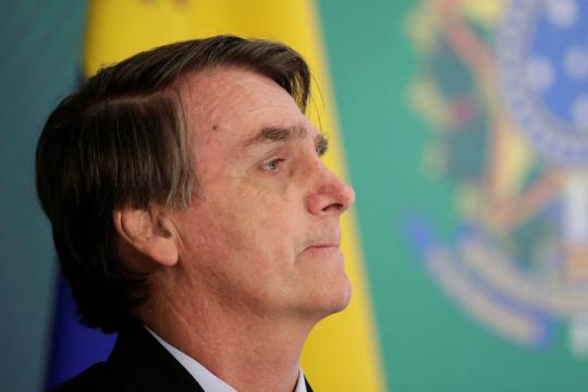 Bolsonaro agora diz que não pretendia criticar Carnaval ao publicar vídeo obsceno