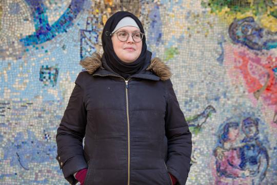 Mulher trans funda mesquita para acolher muçulmanos LGBTQ