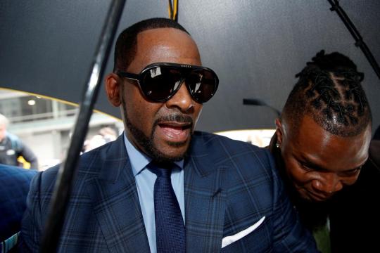 R. Kelly freed from Chicago jail after child support paid
