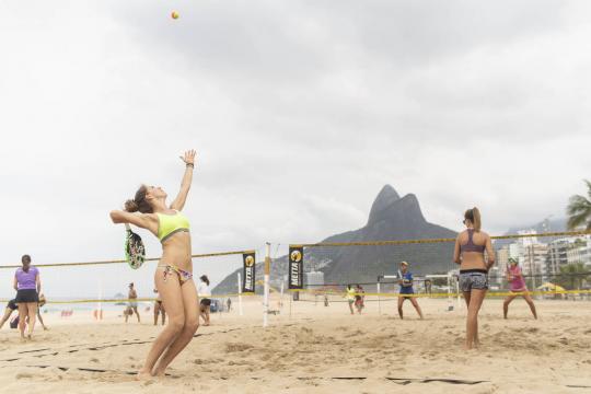 Esportes de praia dão sobrevida às carreiras de atletas aposentados